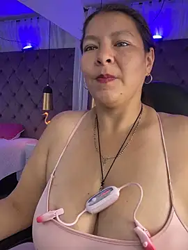 Snapshot of Sussan__ chatting on September 2025 11:54:01 AM Sussan online show from September 2025 11:54:01 AM