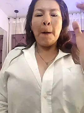 Snapshot of Sussan__ chatting on October 2025 11:51:02 AM Sussan online show from October 2025 11:51:02 AM