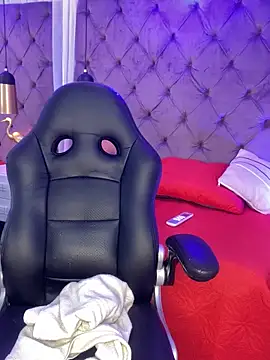 Snapshot of Sussan__ chatting on November 2025 11:36:02 AM Sussan online show from November 2025 11:36:02 AM