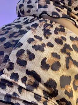 Snapshot of Sussan__ chatting on June 2026 11:53:02 AM Sussan online show from June 2026 11:53:02 AM