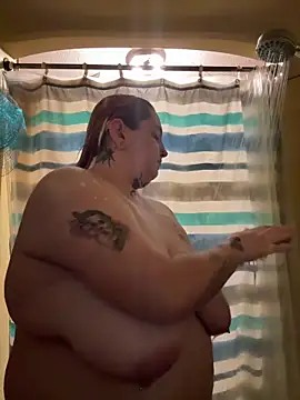 Snapshot of vanessraine chatting on January 2026 06:05:02 AM vanessraine online show from January 2026 06:05:02 AM