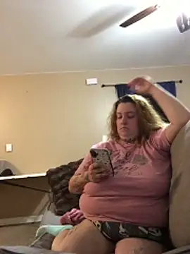 Snapshot of vanessraine chatting on April 2026 03:39:02 AM vanessraine online show from April 2026 03:39:02 AM