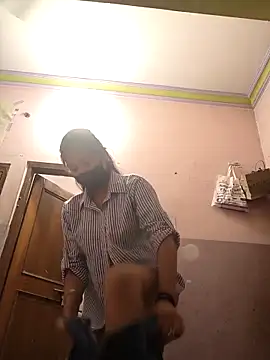 Snapshot of sanu_07 chatting on April 2026 01:52:02 PM sanu 07 online show from April 2026 01:52:02 PM