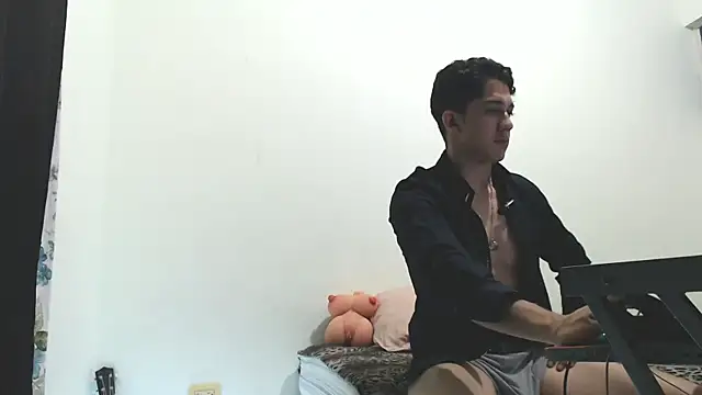 Snapshot of Penelope77 chatting on September 2025 05:40:01 AM Penelope77 online show from September 2025 05:40:01 AM