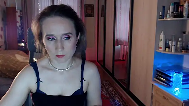 ClassyInna online show from October 2025 09:44:01 AM