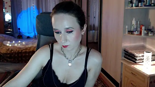 ClassyInna online show from December 2025 08:45:01 AM