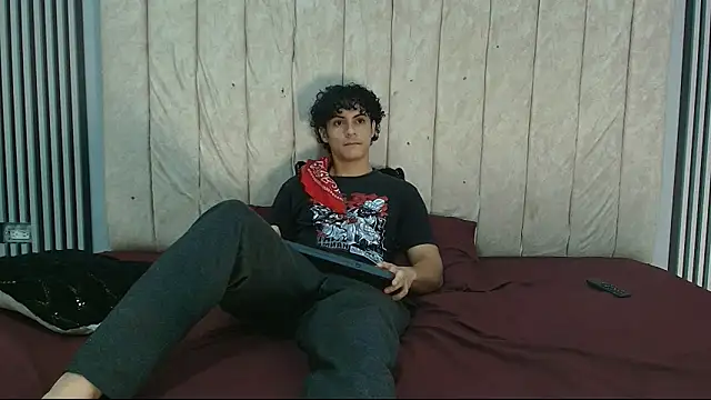 Snapshot of mikey_banji chatting on September 2025 12:32:02 PM mikey banji online show from September 2025 12:32:02 PM