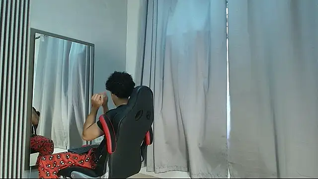 Snapshot of mikey_banji chatting on September 2025 12:43:02 PM mikey banji online show from September 2025 12:43:02 PM