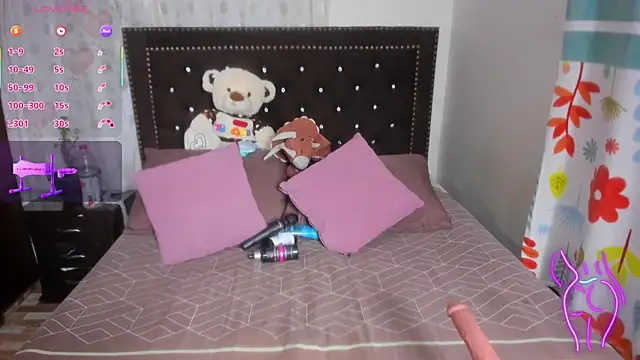 MiaMoxxy online show from January 2026 09:44:02 AM