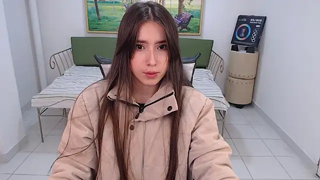 Adhara Kitten online show from September 2025 01:02:01 PM