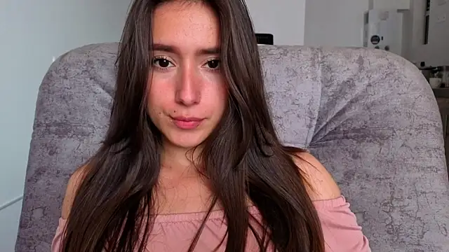 Snapshot of Adhara_Kitten chatting on April 2026 07:07:02 PM Adhara Kitten online show from April 2026 07:07:02 PM