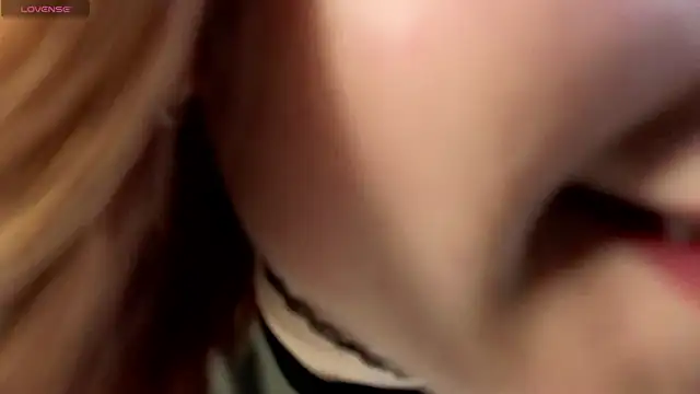 Snapshot of TheaCrockett chatting on December 2025 05:49:02 AM TheaCrockett online show from December 2025 05:49:02 AM