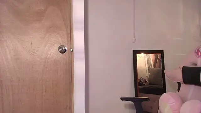 Terraelowen online show from December 2025 11:40:02 AM