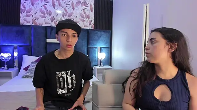 NickandAbby  online show from March 2026 07:19:01 PM