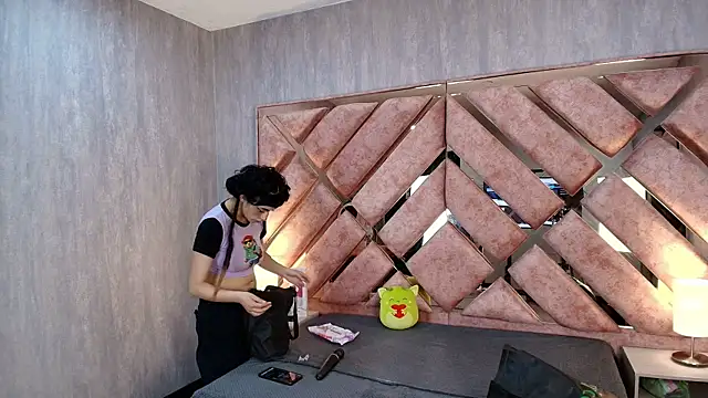 Babyyrasta666 online show from October 2025 01:00:02 AM