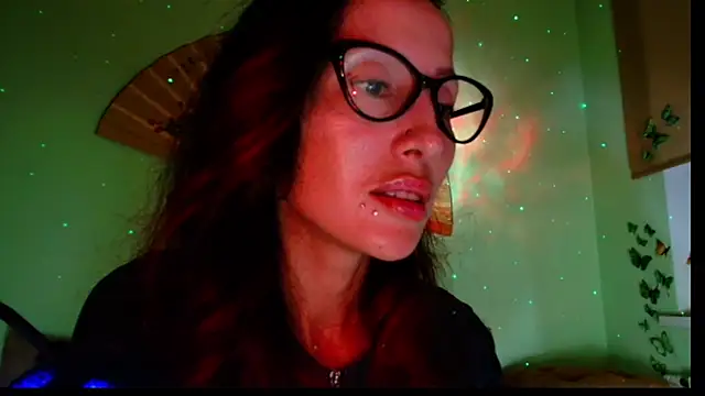 Snapshot of KiotoShine chatting on September 2025 07:14:01 PM KiotoShine online show from September 2025 07:14:01 PM