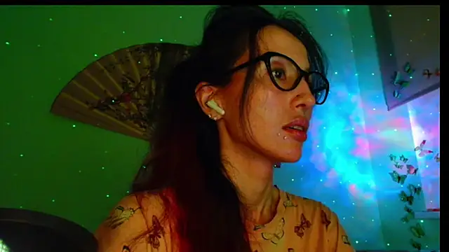 Snapshot of KiotoShine chatting on October 2025 07:03:01 PM KiotoShine online show from October 2025 07:03:01 PM