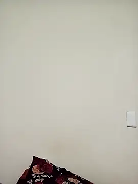 SEXYMOANSXX online show from November 2025 05:23:01 PM