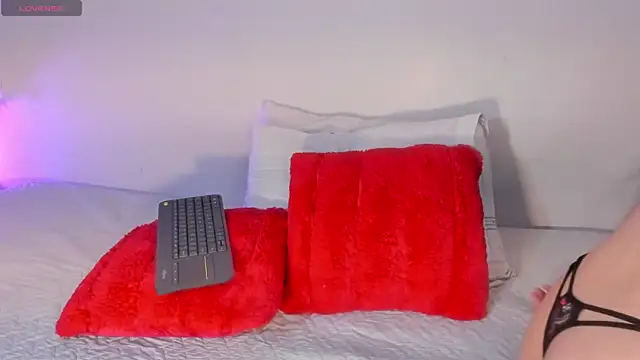 LeylaWoods online show from June 2026 12:55:02 PM