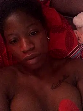 Snapshot of MichellePose chatting on November 2025 04:51:01 PM MichellePose online show from November 2025 04:51:01 PM