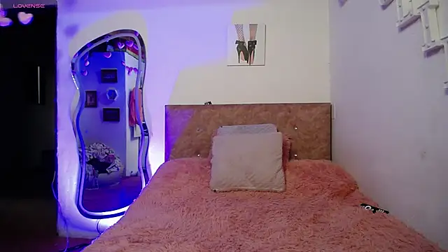 Snapshot of solpeich chatting on October 2025 05:37:02 PM solpeich online show from October 2025 05:37:02 PM