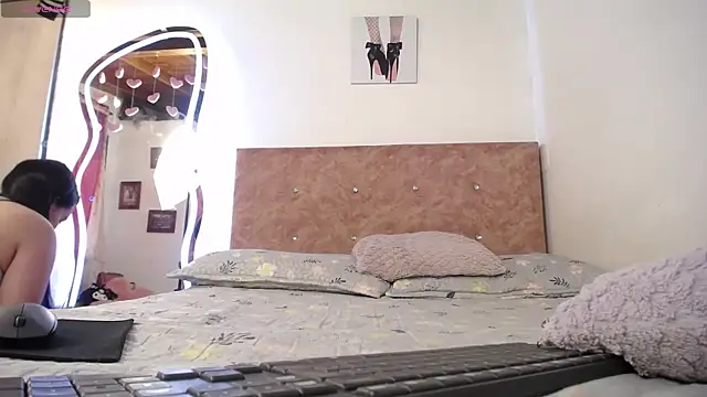 Snapshot of solpeich chatting on November 2025 05:01:02 PM solpeich online show from November 2025 05:01:02 PM