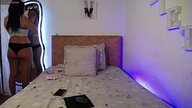 Snapshot of solpeich chatting on November 2025 04:29:01 PM solpeich online show from November 2025 04:29:01 PM