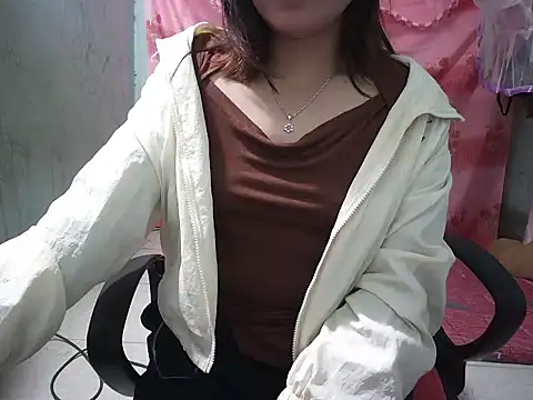 Xue weng online show from November 2025 09:27:01 PM