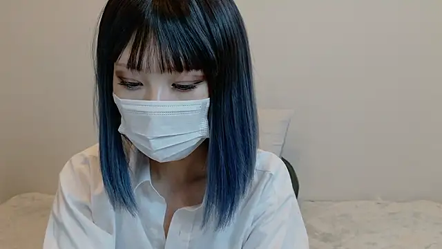 sarina at online show from April 2026 07:28:01 AM