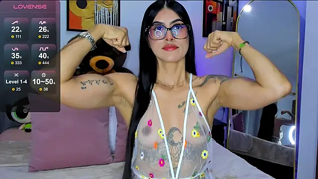 Snapshot of Valkyrie_sky chatting on April 2026 03:39:02 AM Valkyrie sky online show from April 2026 03:39:02 AM