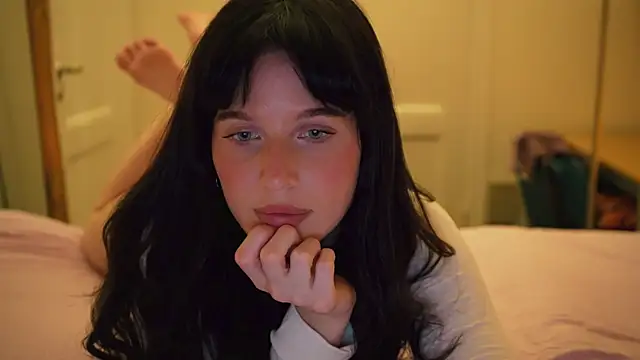 ellaa91 online show from November 2025 04:07:01 PM