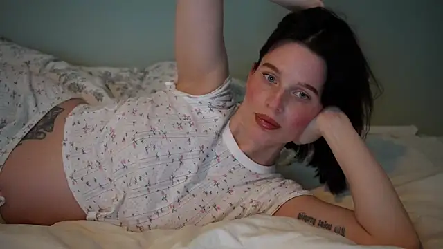 ellaa91 online show from April 2026 04:49:01 PM