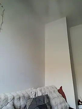 iamlalamilano online show from March 2026 11:01:02 AM