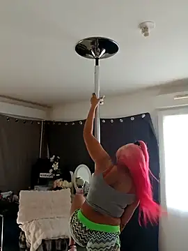 iamlalamilano online show from March 2026 01:38:01 PM