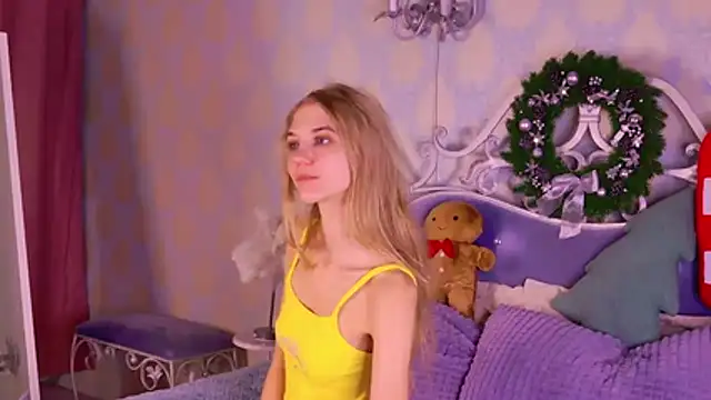 4example Chloe online show from December 2025 10:46:01 AM