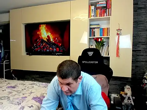 SpartacusDaddy48 online show from February 2026 02:21:02 PM