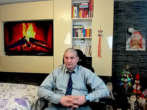 SpartacusDaddy48 online show from February 2026 04:20:01 AM