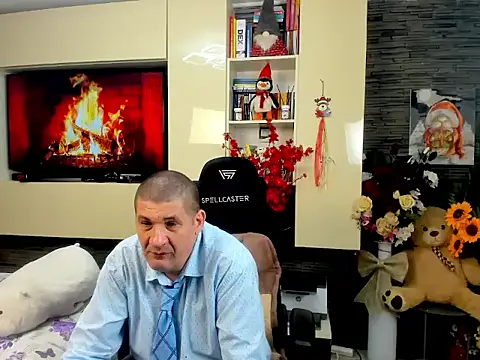 SpartacusDaddy48 online show from February 2026 11:03:01 PM