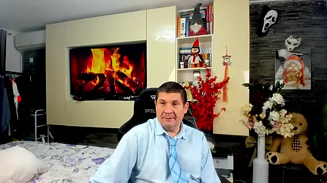 SpartacusDaddy48 online show from March 2026 10:05:01 PM