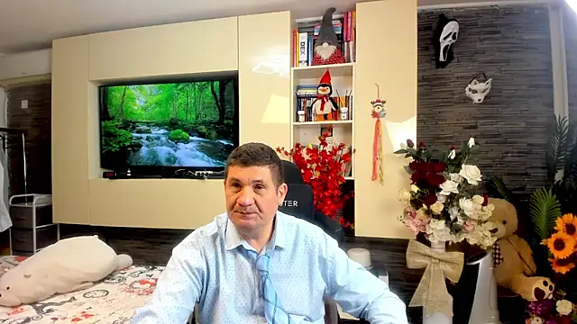 Snapshot of SpartacusDaddy48 chatting on April 2026 11:34:01 AM SpartacusDaddy48 online show from April 2026 11:34:01 AM