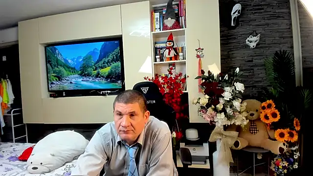Snapshot of SpartacusDaddy48 chatting on May 2026 12:29:02 AM SpartacusDaddy48 online show from May 2026 12:29:02 AM
