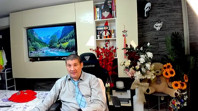 Snapshot of SpartacusDaddy48 chatting on May 2026 08:18:02 PM SpartacusDaddy48 online show from May 2026 08:18:02 PM