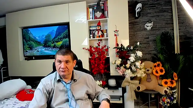 Snapshot of SpartacusDaddy48 chatting on May 2026 04:47:02 PM SpartacusDaddy48 online show from May 2026 04:47:02 PM