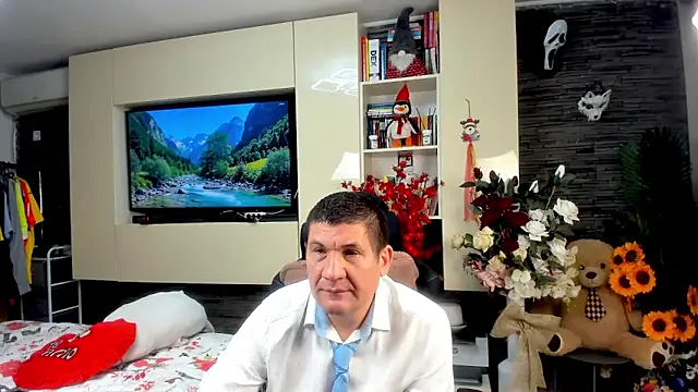 Snapshot of SpartacusDaddy48 chatting on June 2026 10:12:02 PM SpartacusDaddy48 online show from June 2026 10:12:02 PM