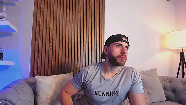 Maximo Wolff online show from March 2026 01:17:02 AM