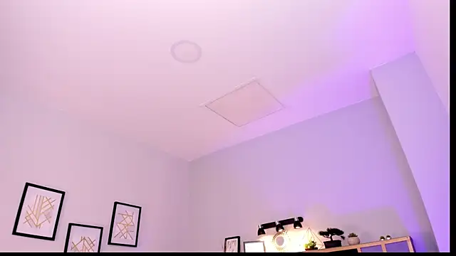 Snapshot of Azurra_amatto2 chatting on February 2026 09:02:01 PM Azurra amatto2 online show from February 2026 09:02:01 PM