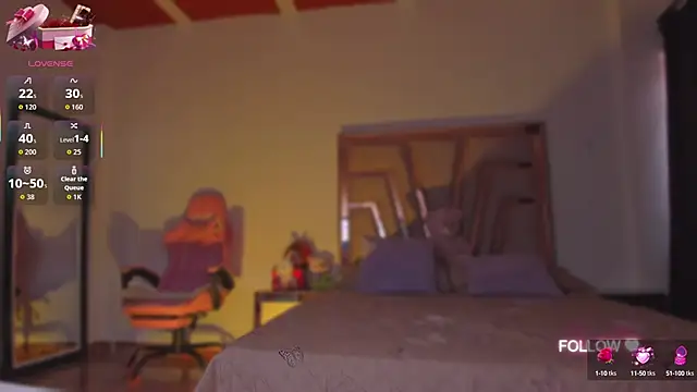 lunaarose online show from October 2025 03:35:02 PM