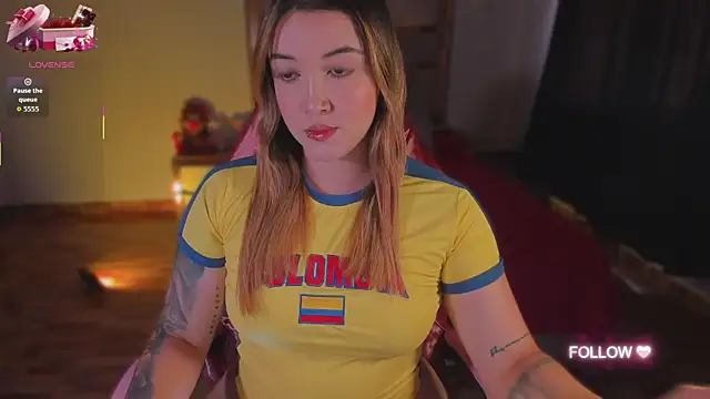 lunaarose online show from October 2025 03:45:02 PM