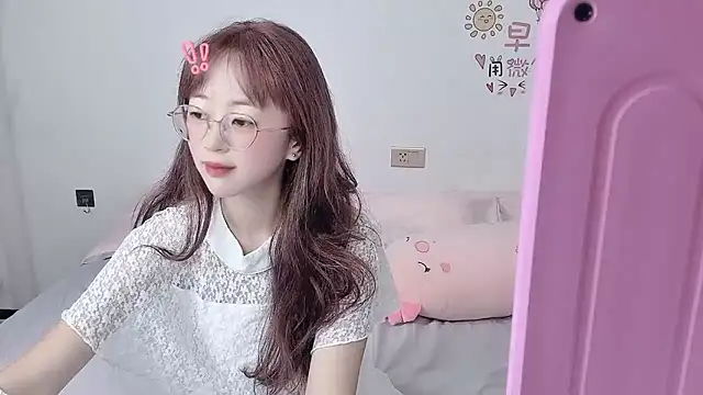 Snapshot of nini_a chatting on October 2025 05:50:02 AM nini a online show from October 2025 05:50:02 AM