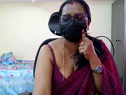 Snapshot of ammu1990 chatting on July 2026 08:18:02 AM ammu1990 online show from July 2026 08:18:02 AM